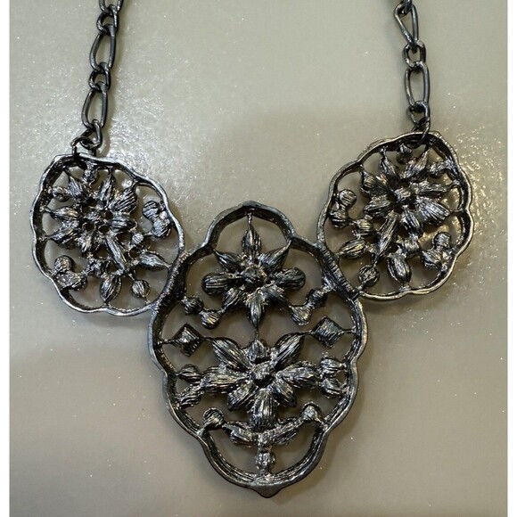 Statement Necklace Pastel Stones Inlays and Clear Rhinestones Eyelet - Picture 5 of 6